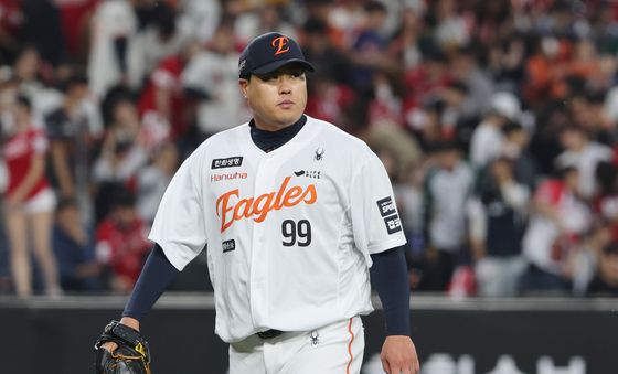 깔끔하게 4회 막은 류현진