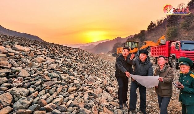 北 "강하천정리사업 근기 있게 밀고 나가는 요덕군"