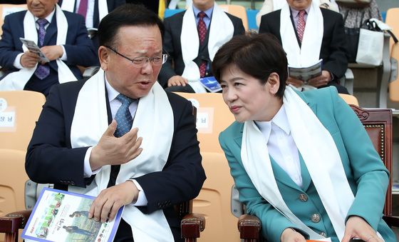 대화하는 김부겸·강은희