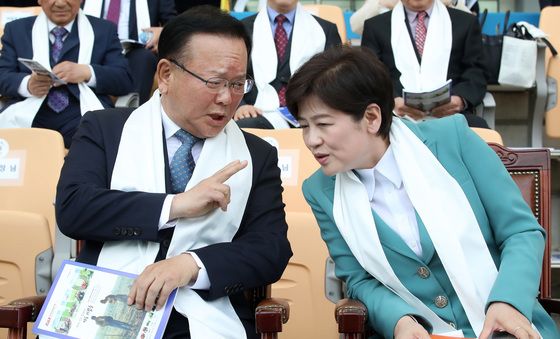 대화하는 김부겸·강은희