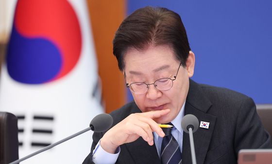 고심하는 이재명 대통령