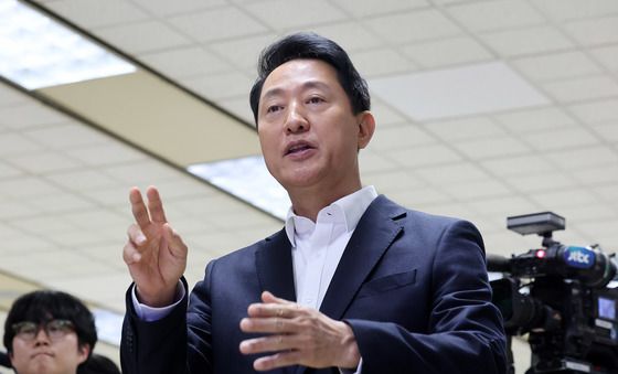 오세훈, 지하철 혼잡도 낮출 시스템 도입 점검