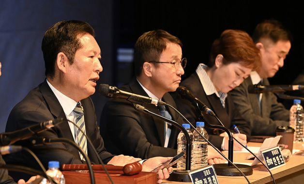 현장 최고위 발언하는 정청래 대표