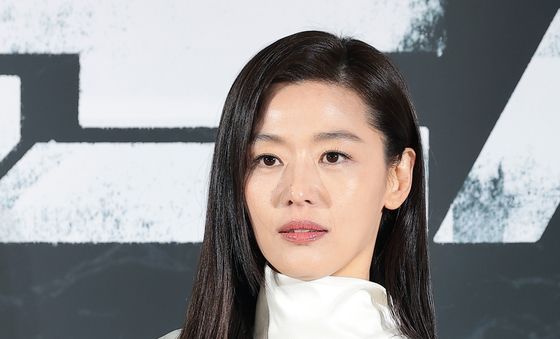 전지현, 부드러운 카리스마