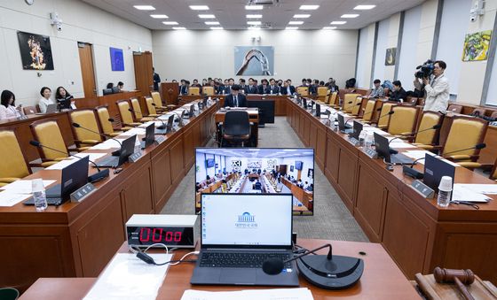 국회 과방위 추경안 의결 없이 산회