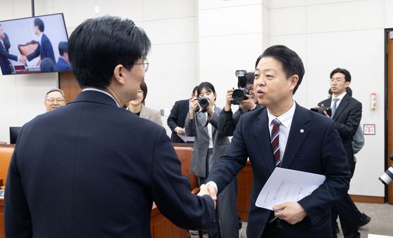 국회 교육위 여야 합의로 추경안 의결