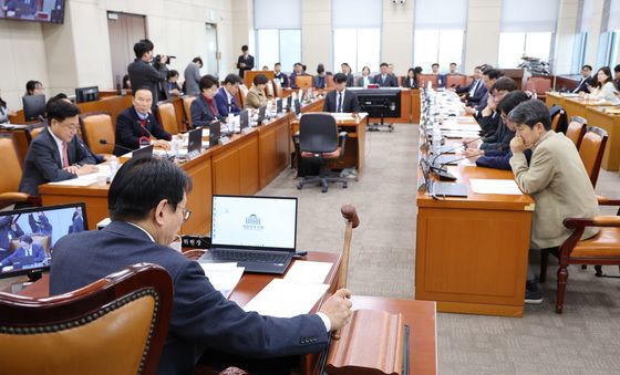 행정안전위원회 전체회의