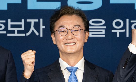 부산시장 본경선 합동연설회 참석한 전재수 예비후보