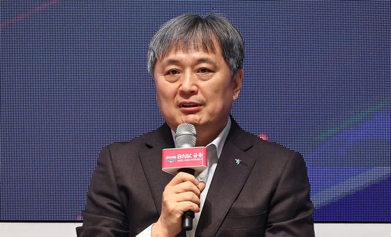 포부 밝히는 하나은행 이상범 감독