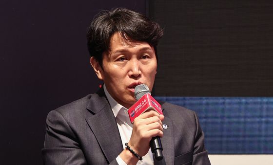 포부 밝히는 우리은행 위성우 감독