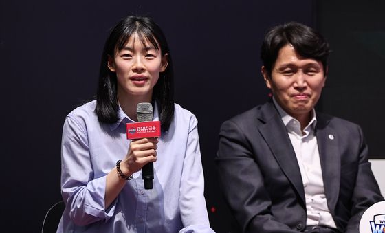 발언하는 우리은행 강계리