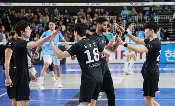 2연패 뒤 승리한 현대캐피탈