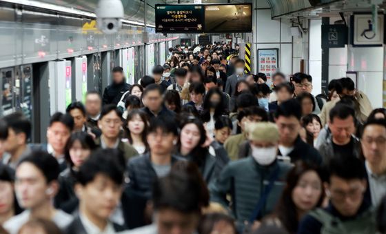 기름값 부담에 대중교통 이용객 급증