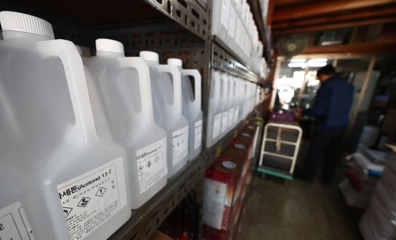 '나프타 쇼크'에 두 배 이상 오른 아세톤·신나