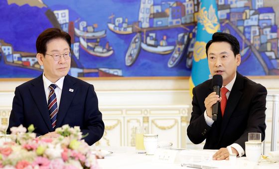 발언하는 장동혁 대표