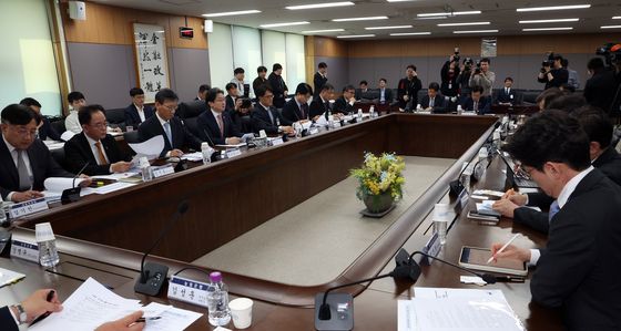 금융위, 중동 리스크 대응 위한 산업·금융 간담회