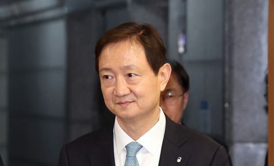 간담회 참석하는 이찬진 금융감독원장