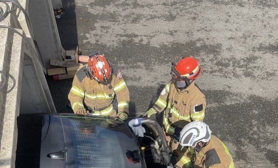 대통령경호처·중앙소방학교, '특수차량 인명구조' 훈련