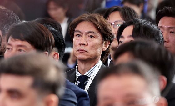 코리아풋볼파크 개관식 참석한 홍명보 감독