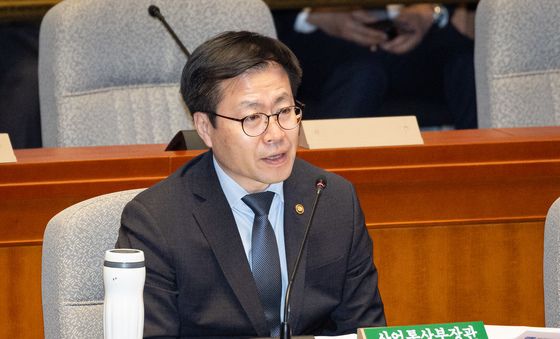 예결위 질의 답변하는 여한구 통상교섭본부장