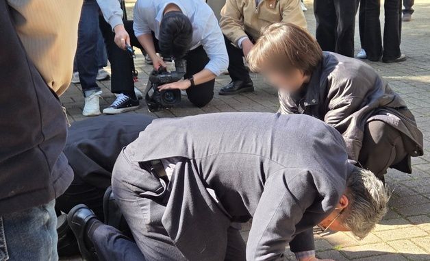 화재 참사 유족 앞에 엎드린 손주환 안전공업 대표