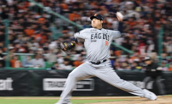 역투하는 류현진