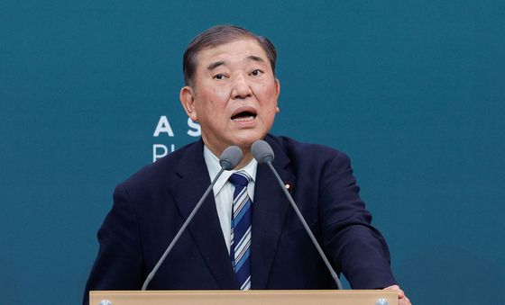 이시바 시게루 전 일본 총리, 아산 플래넘 기조연설