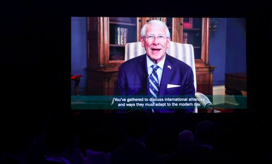 로저 워커 美 상원 군사위원장 축사