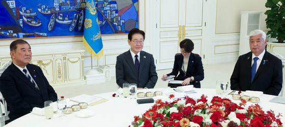 이재명 대통령, 이시바 전 일본총리 접견