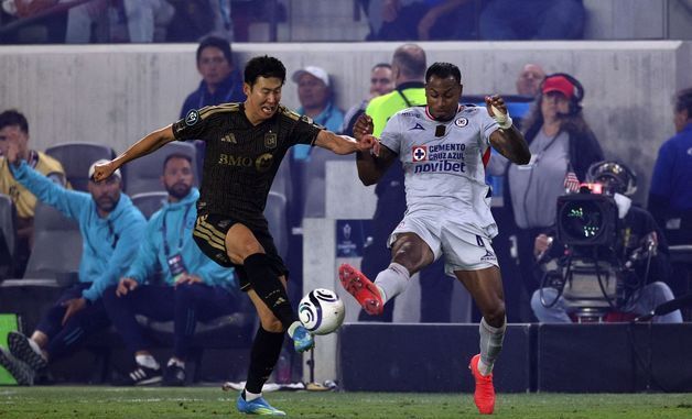 손흥민, 올해 첫 필드골