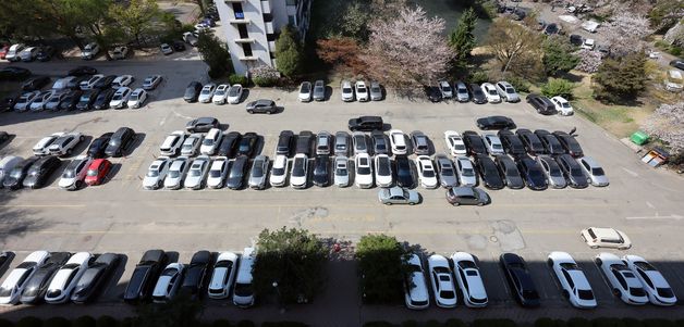 중동 사태 장기화에 따른 에너지 절감 조치 '자가용은 자택에'