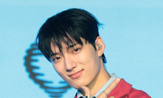 하츠웨이브 데인, 꿈만 같은 데뷔