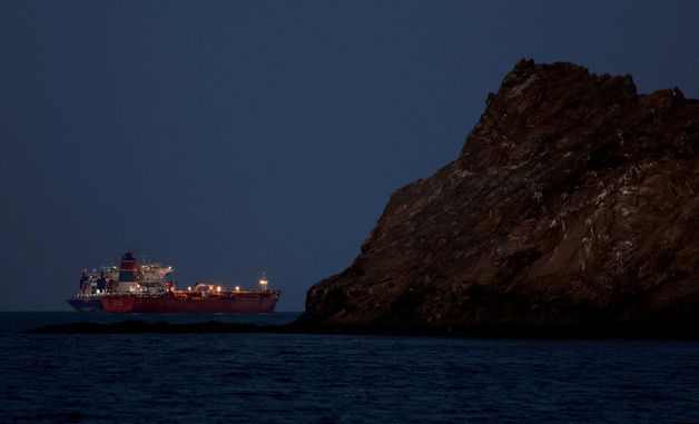 [포토] 이란 "호르무즈 허가 없이 통과 시 격파"