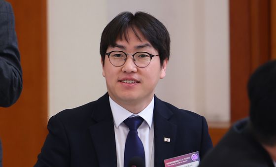 국민경제자문회의 참석한 하정우 수석