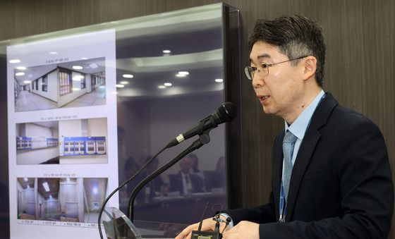 현황 보고하는 허성규 인권보호관