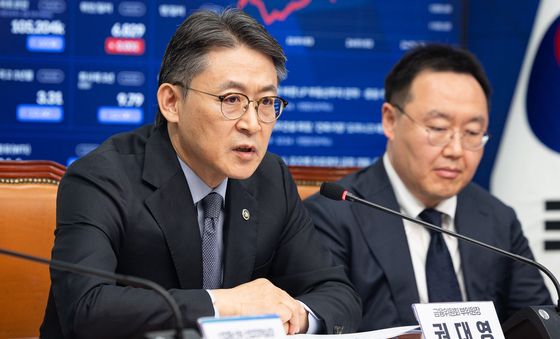 인사말하는 권대영 금융위 부위원장