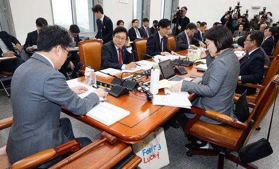 추경안 조정소위원회 개의