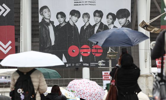 'K팝 최대 규모'⋯BTS 월드투어 시작