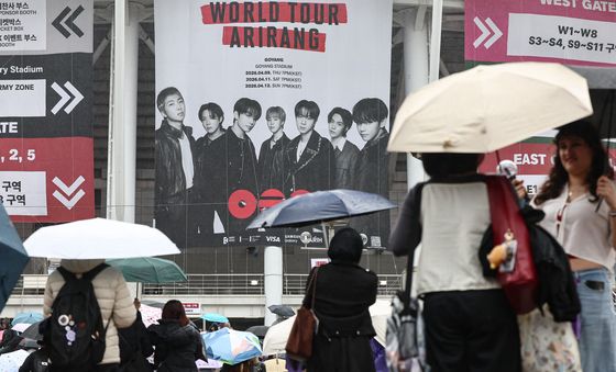 'K팝 최대 규모'⋯BTS 월드투어 시작