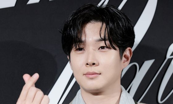 최우식, 하트 받으세요