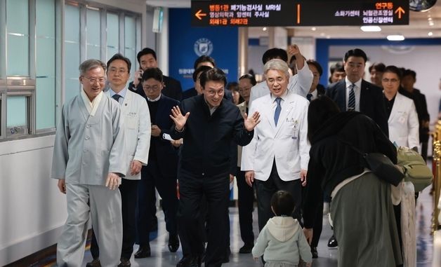 원광대병원 찾은 국무총리