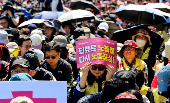 양대노총 위원장과 인사나누는 정원오 후보