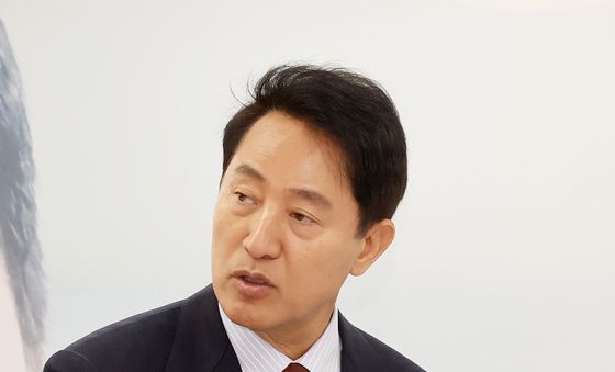 교통 공약 설명하는 오세훈 국민의힘 서울시장 후보