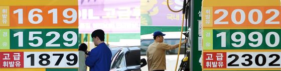 1년 사이 휘발유 22%, 경유 33%올랐다