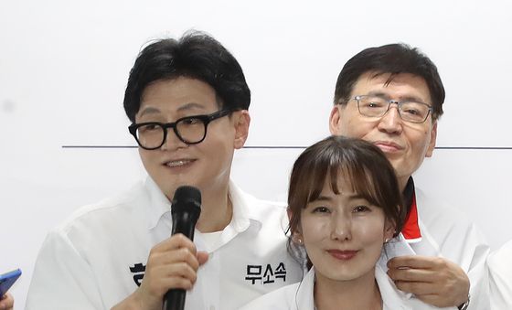 아내 진은정 변호사 소개하는 한동훈