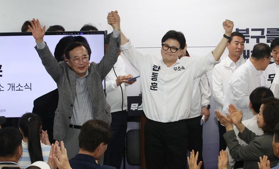 손 잡은 한동훈·서병수