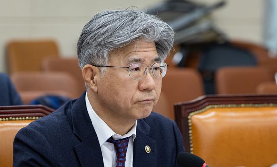 남동일 공정위 부위원장, 정무위 법안심사2소위 출석