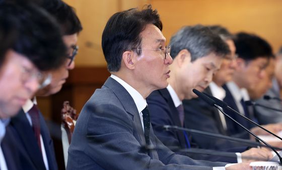 국제개발협력위원회 모두 발언하는 김민석 총리
