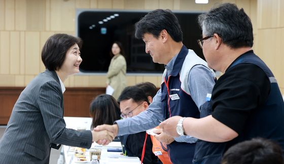 노동계 만난 이스란 보건복지부 1차관