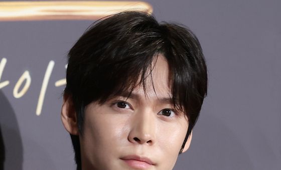 '마이클' VIP 시사회 찾은 라이즈 은석